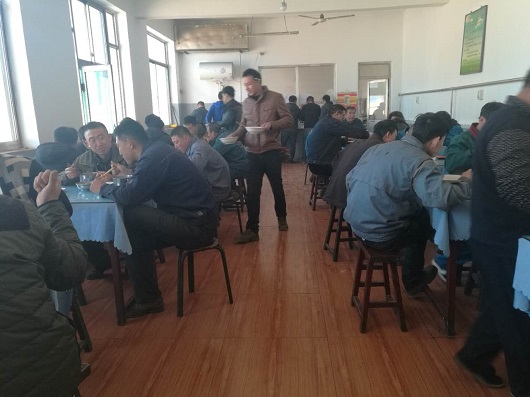 近日山西盛大鋼結構食堂被吃貨們擠爆啦，到底是何美味？