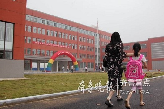 裝配式鋼結構建筑學(xué)校創(chuàng  )建良好學(xué)習環(huán)境